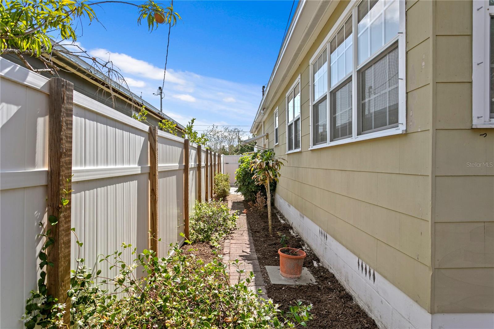 FAIRFIELD VIEW - Residential
