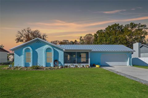 A home in WINTER SPRINGS