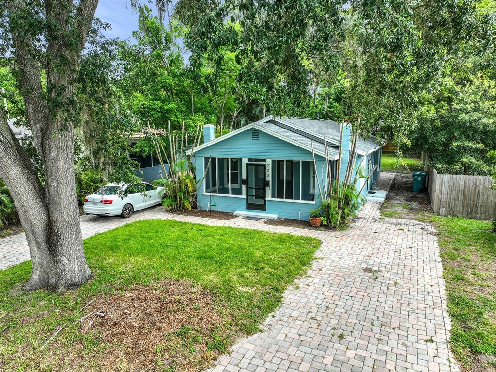 Photo of 223 E Esther Street, Orlando, FL 32806 (MLS # O6430684)
