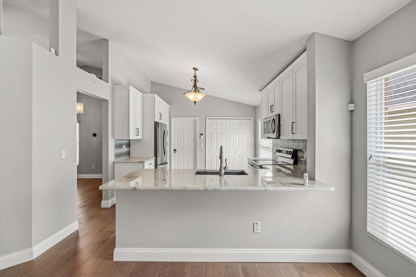 CEDAR GLEN OF ALOMA WOODS - Residential
