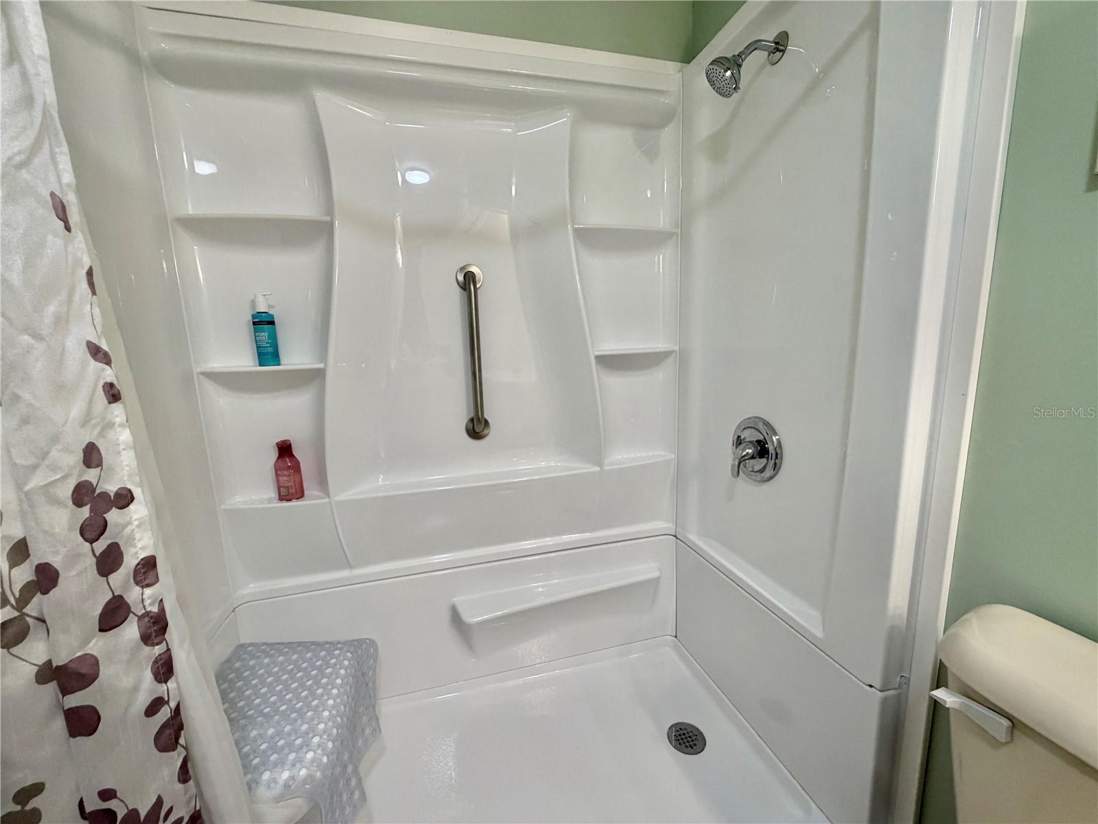 HAWTHORNE/LEESBURG - Residential