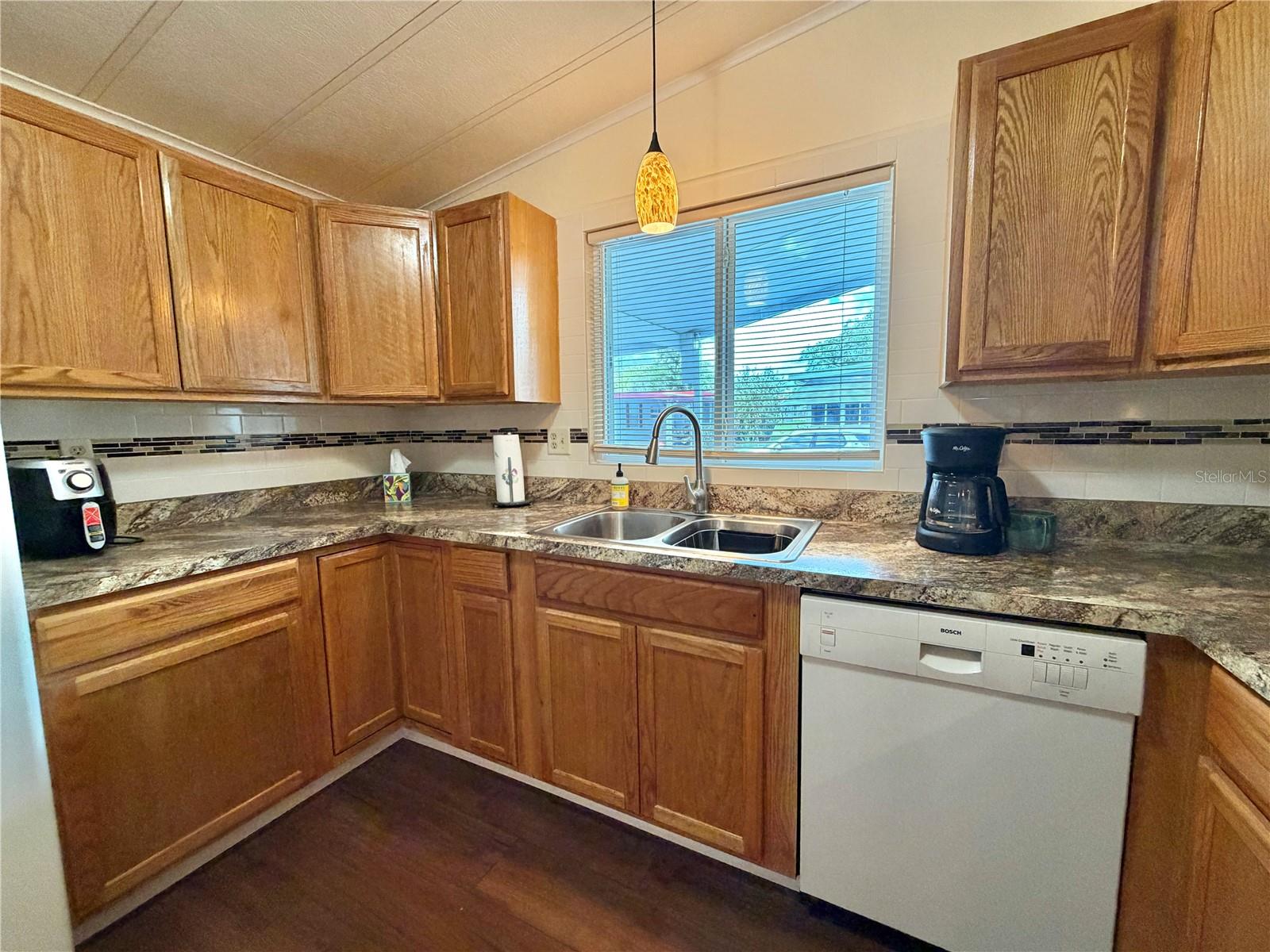 HAWTHORNE/LEESBURG - Residential