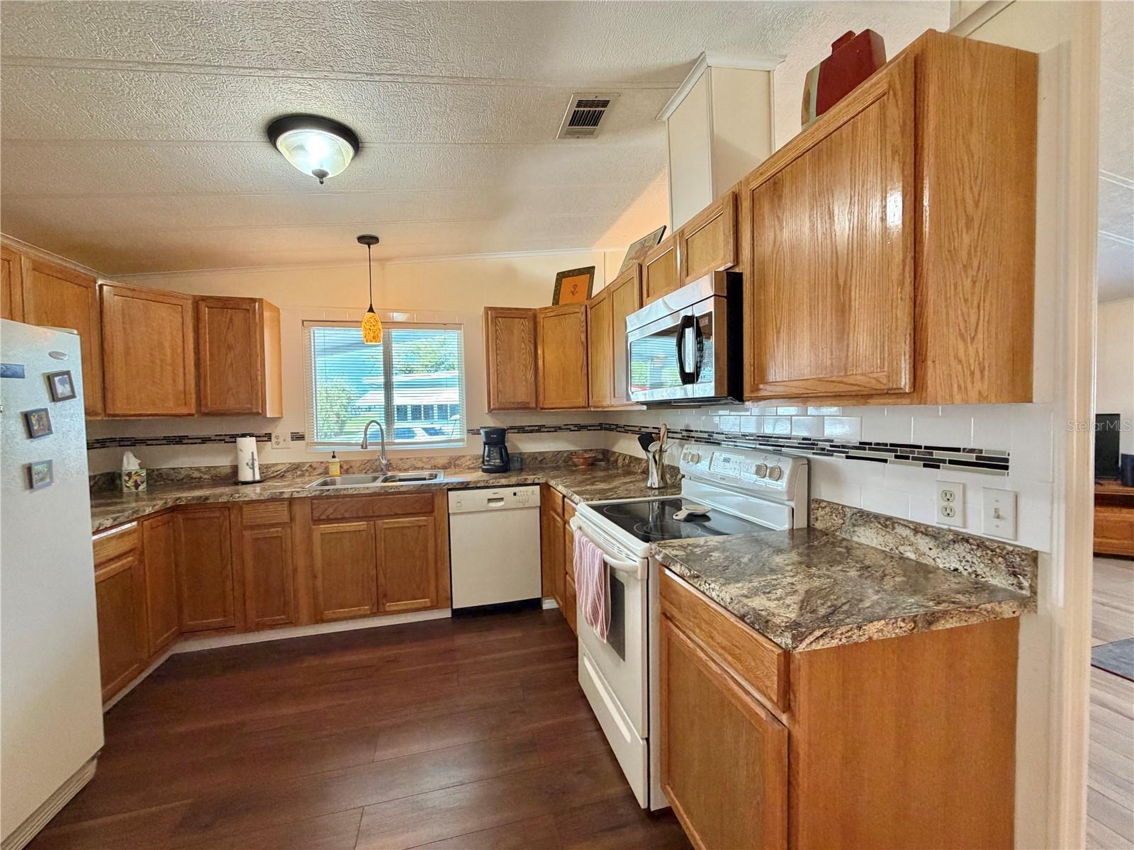 HAWTHORNE/LEESBURG - Residential