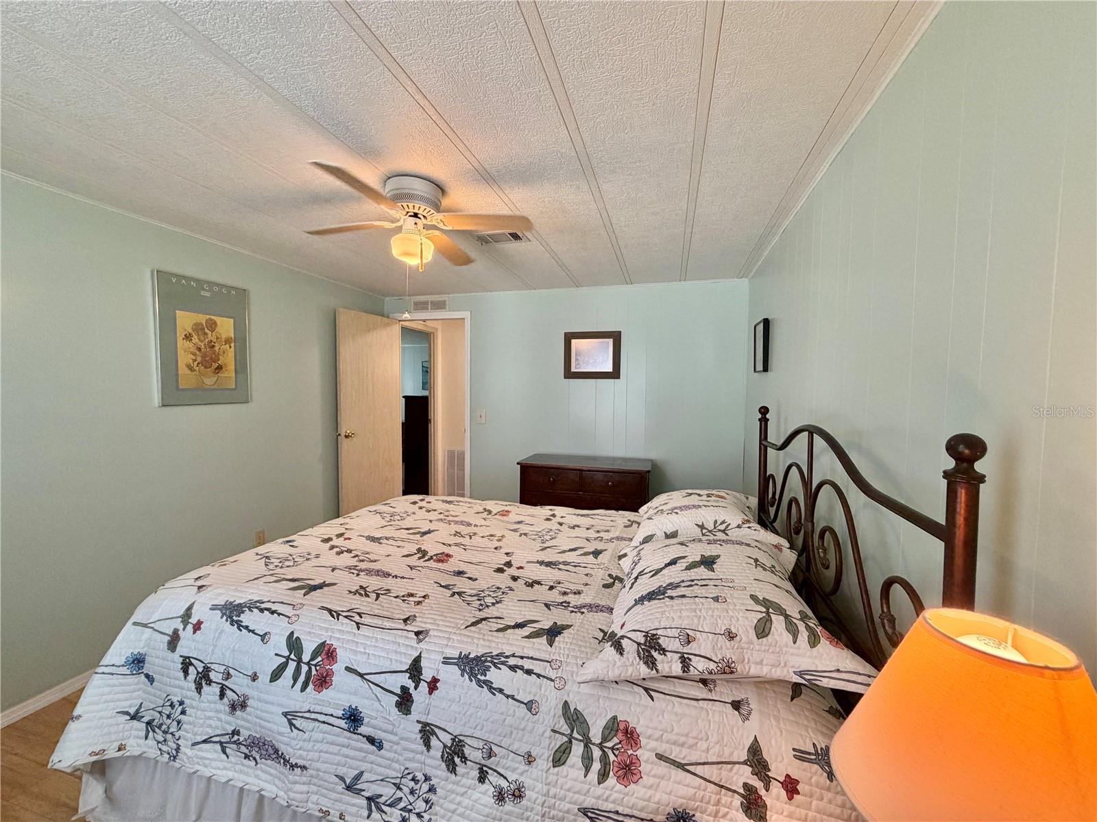 HAWTHORNE/LEESBURG - Residential