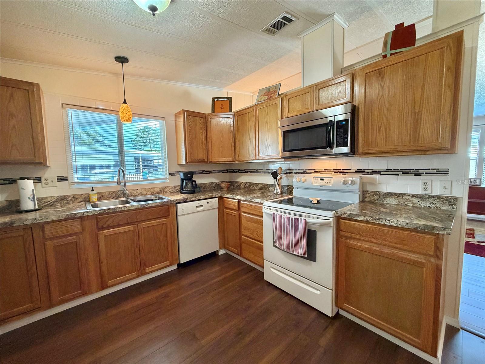 HAWTHORNE/LEESBURG - Residential