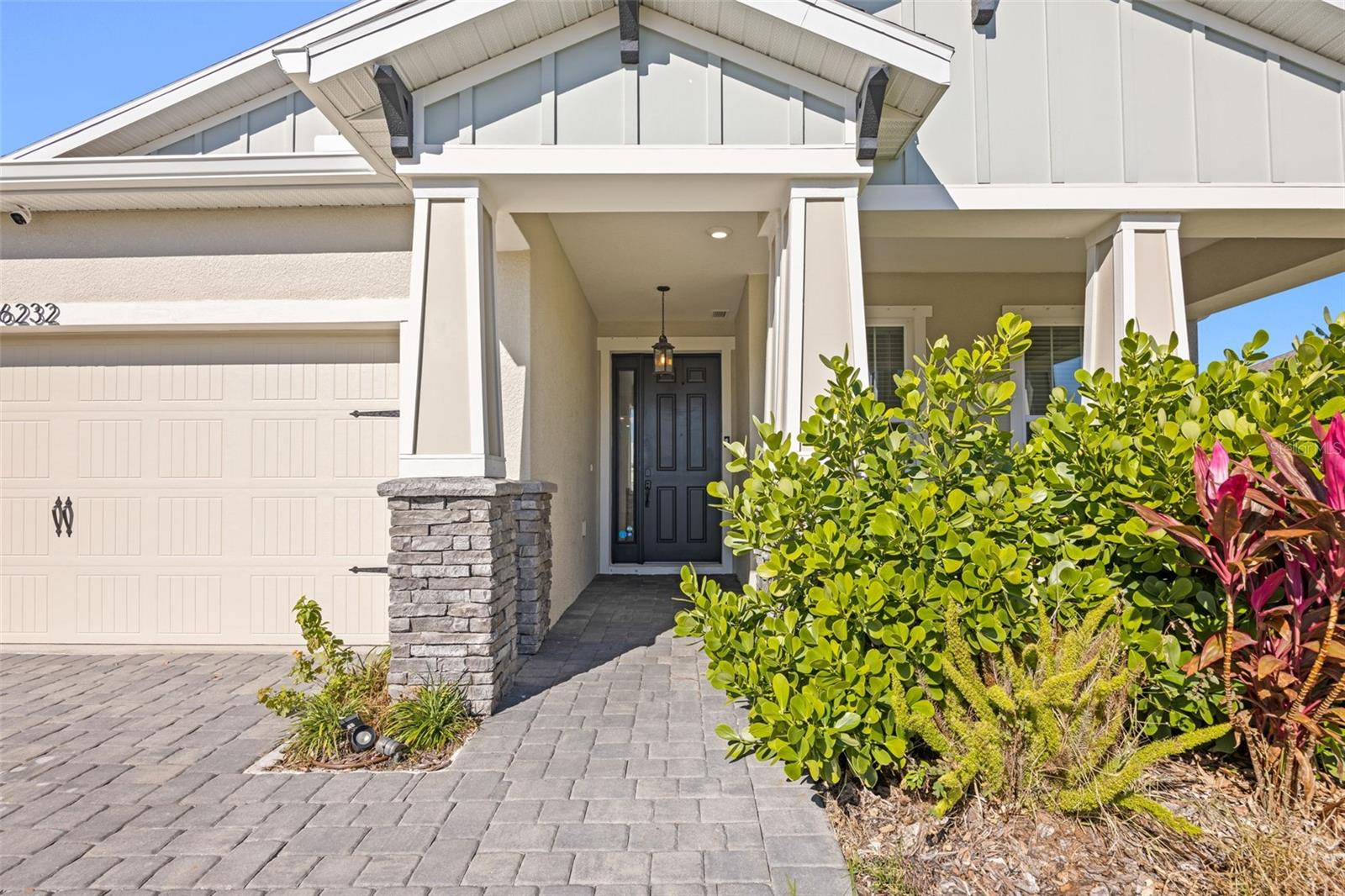6232 SEA AIR DRIVE