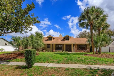 Photo of 4953 Courtland Loop, Winter Springs, FL 32708 (MLS # O6388665)