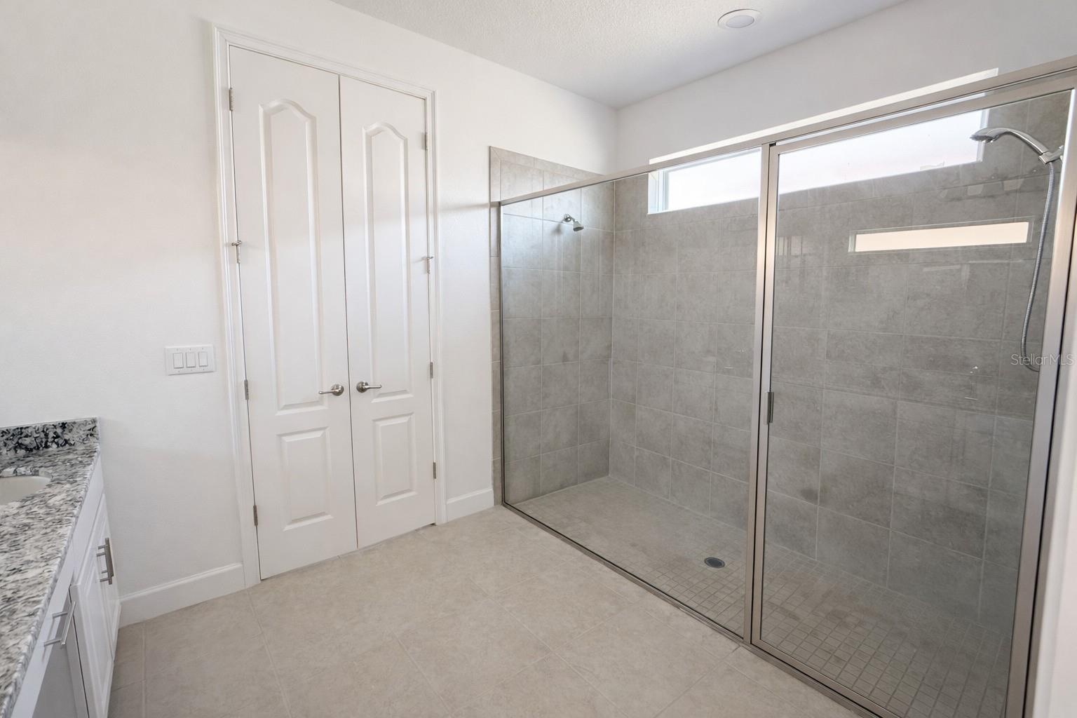 OAKMONT PH 01 - Residential