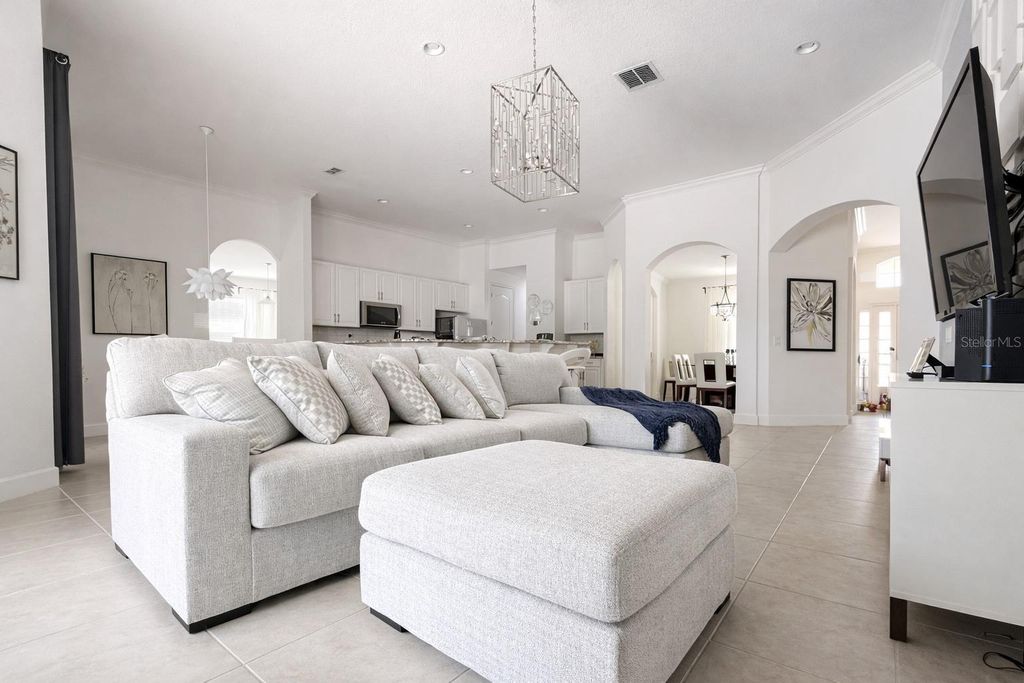 Photo of 4084 Oaktree Drive, Davenport, FL 33837 (MLS # O6383649)