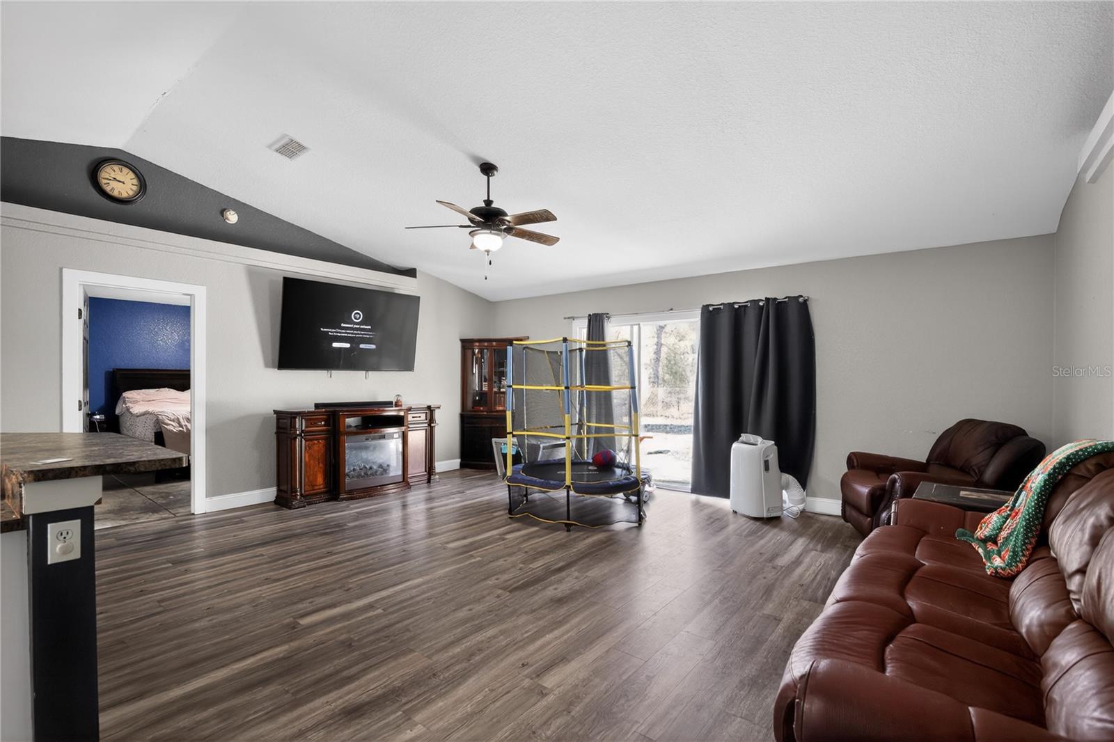 SILVER SPGS SHORES UN 21 - Residential