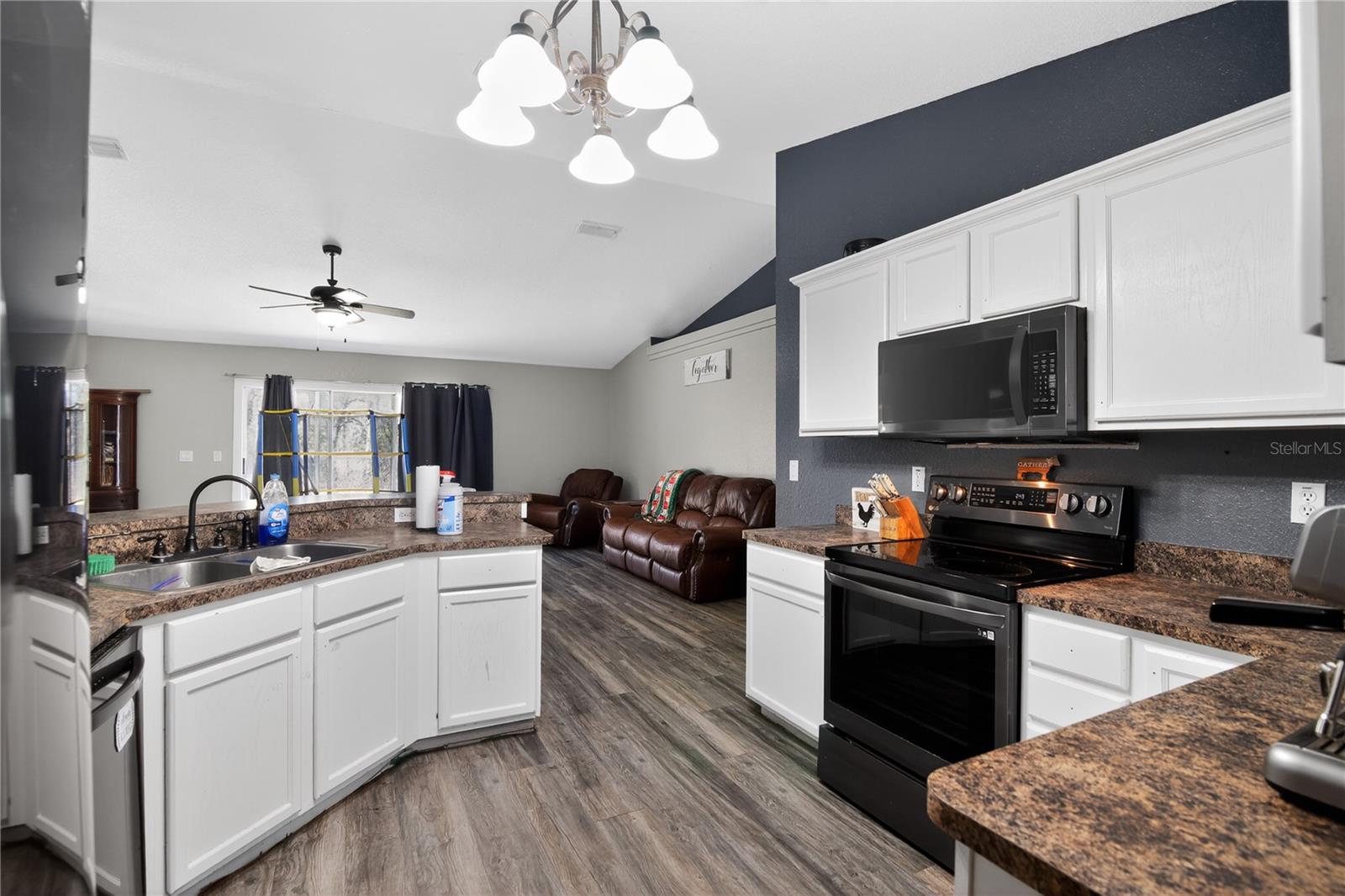 SILVER SPGS SHORES UN 21 - Residential