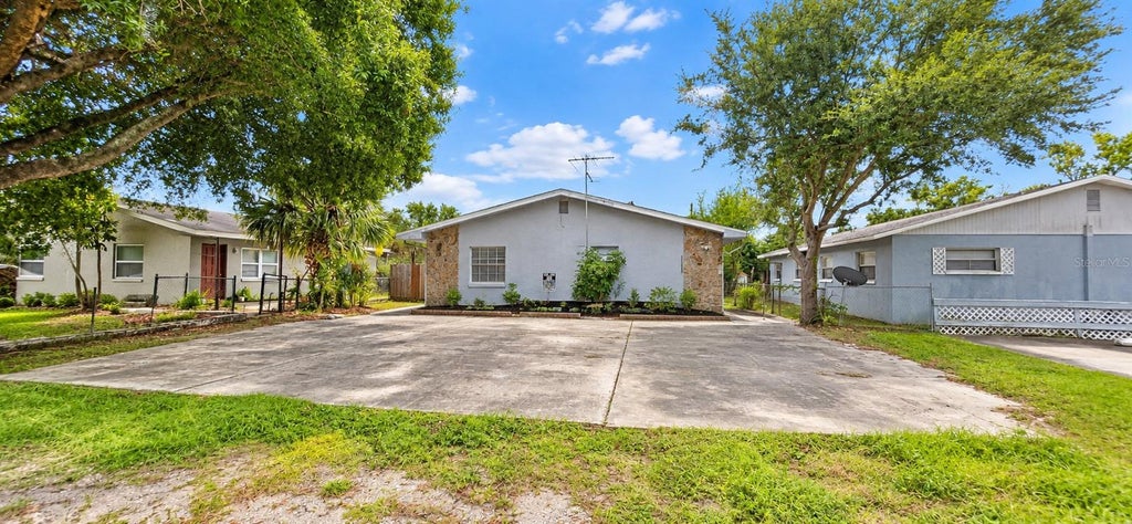 Photo of 8090 50th Avenue N #8092, St Petersburg, FL 33709 (MLS # TB8557780)