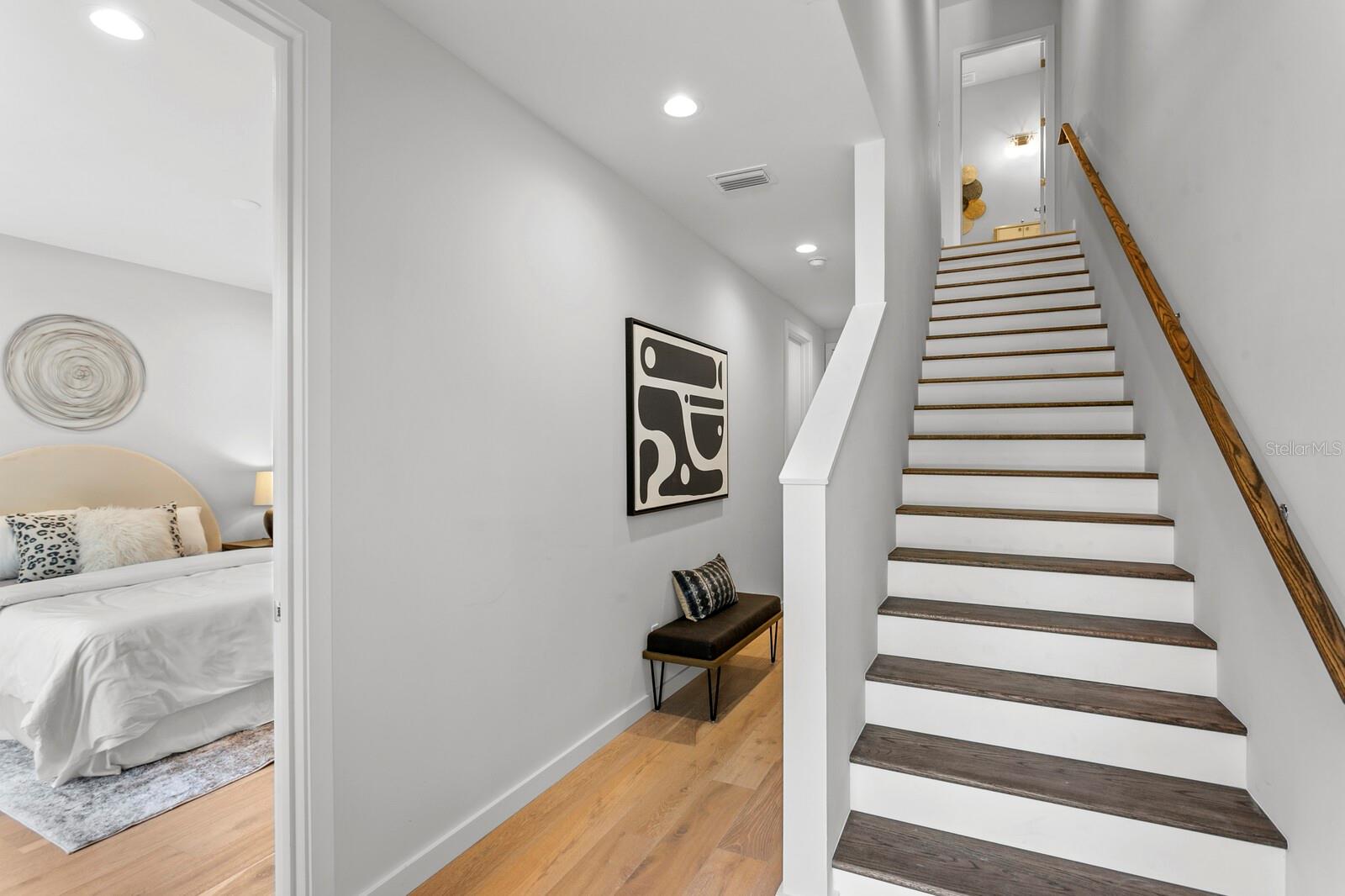 532 W PLAZA PLACE 3