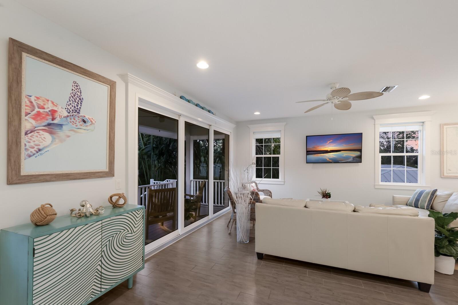 SHORE ACRES RESUBDIVIDED - Residential