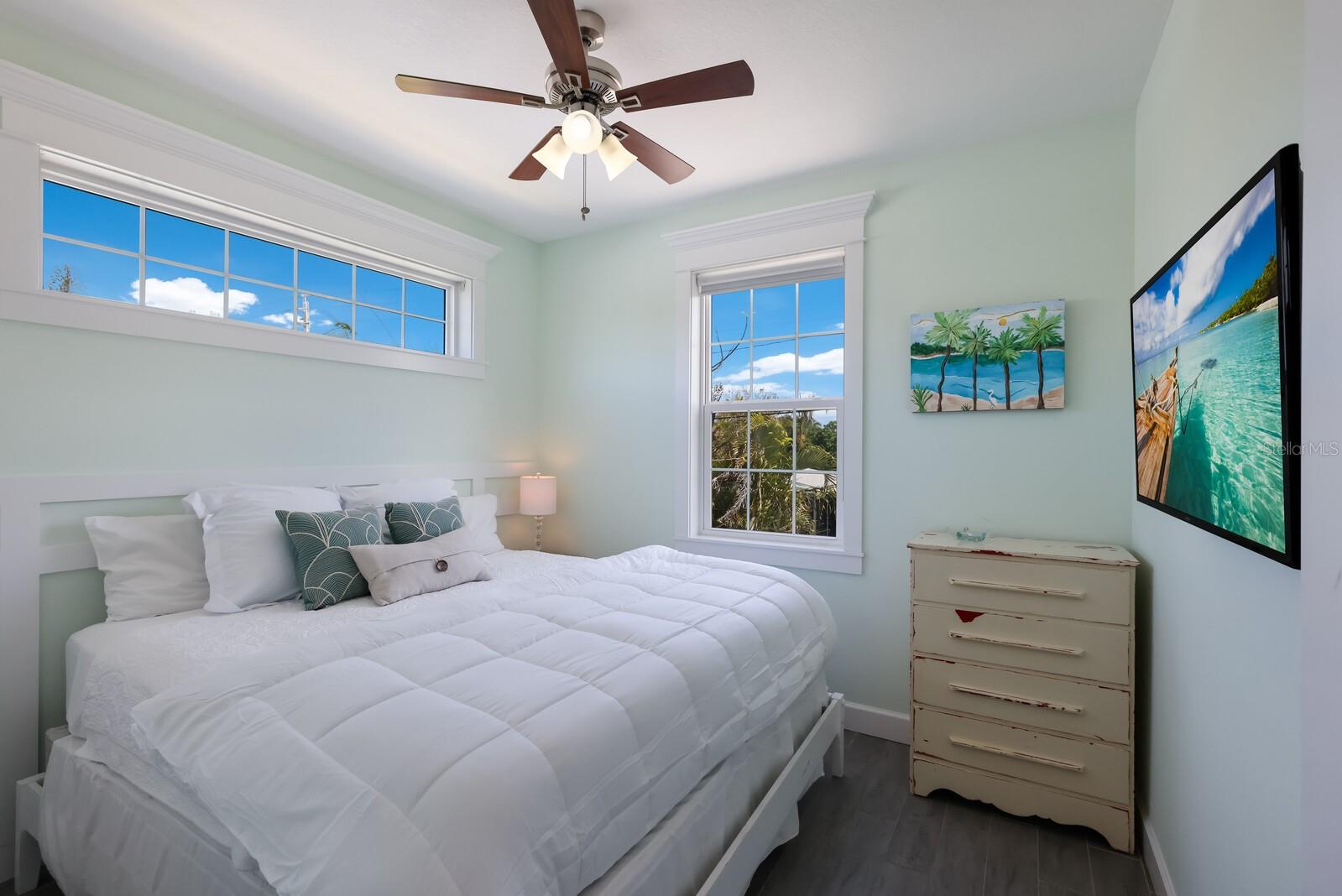 SHORE ACRES RESUBDIVIDED - Residential