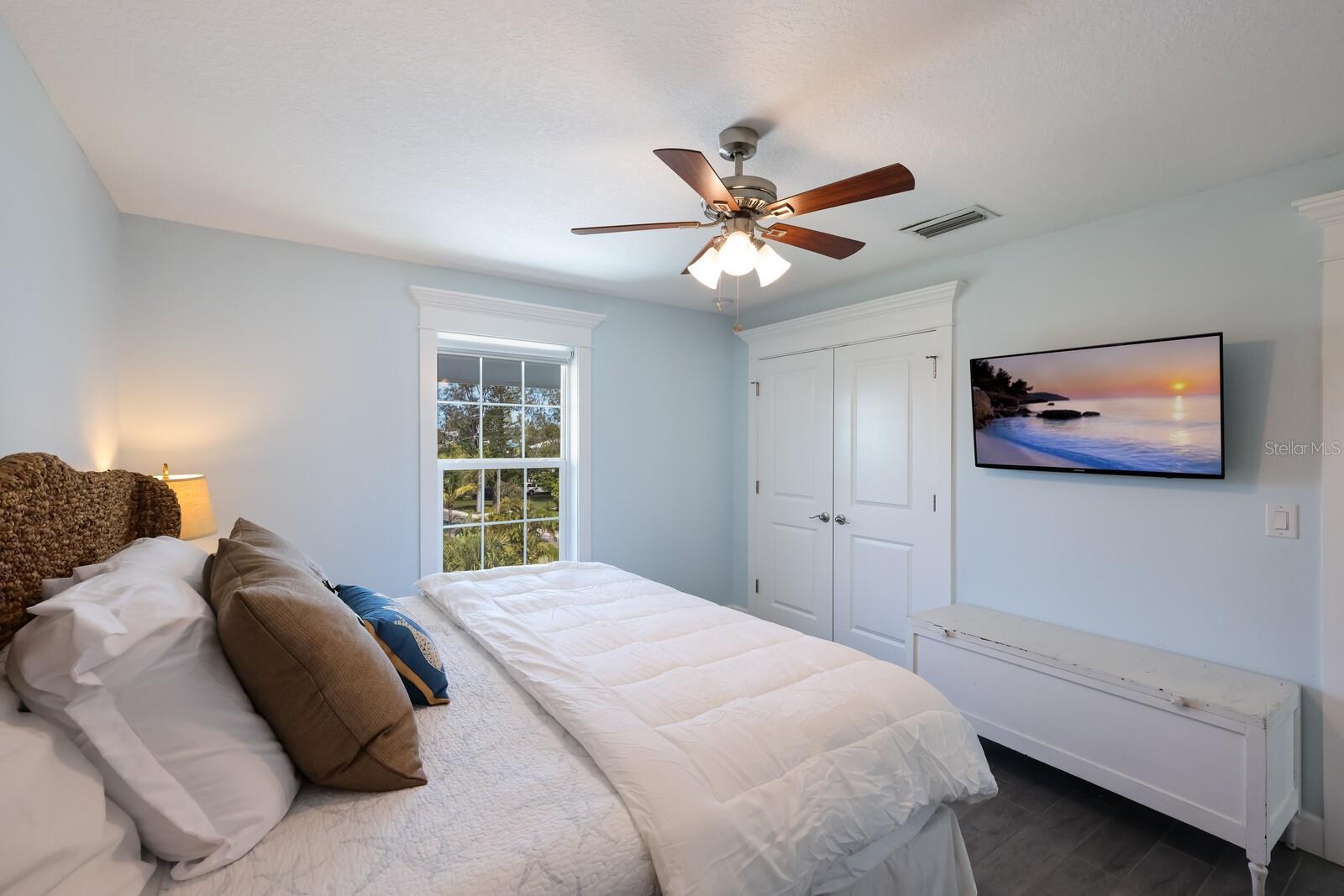 SHORE ACRES RESUBDIVIDED - Residential