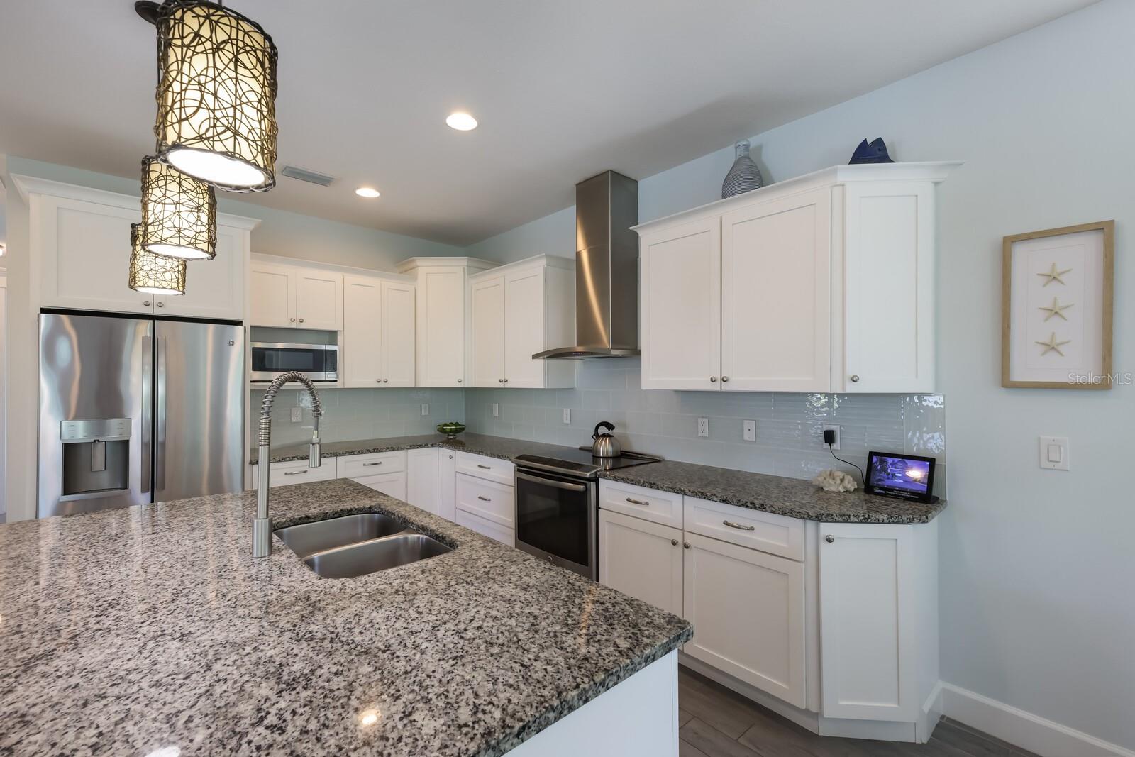 SHORE ACRES RESUBDIVIDED - Residential