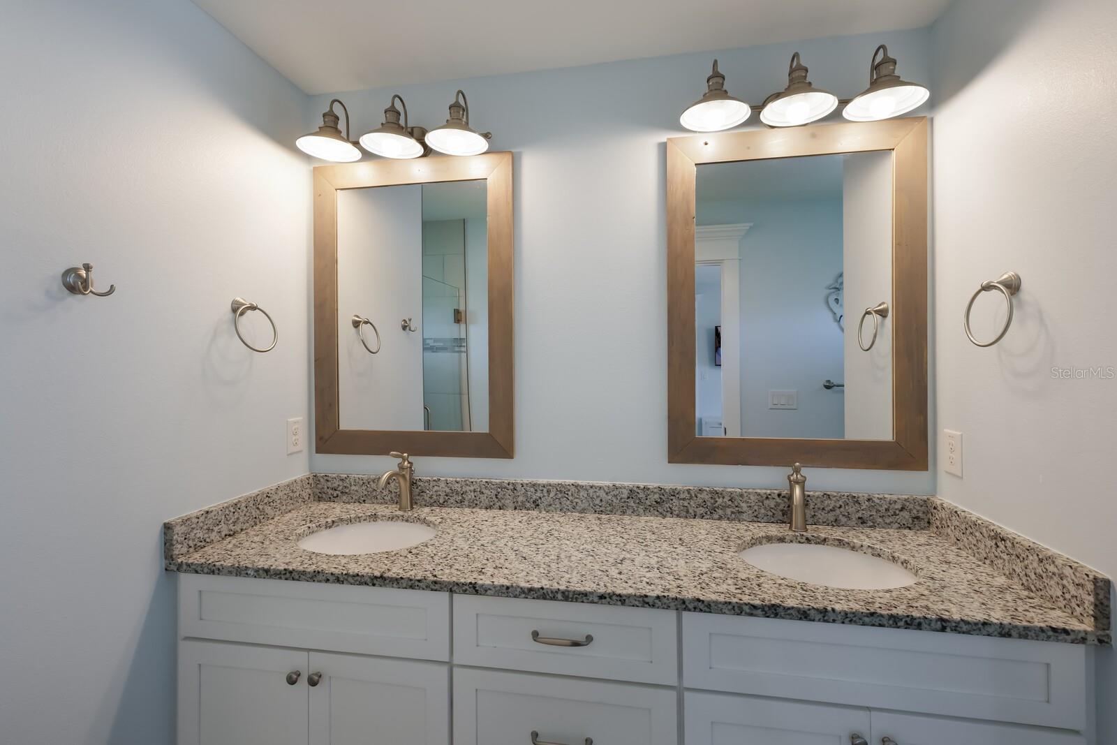 SHORE ACRES RESUBDIVIDED - Residential