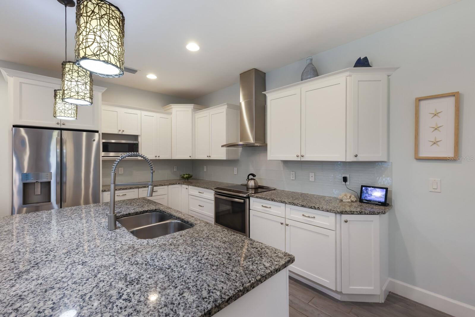 SHORE ACRES RESUBDIVIDED - Residential