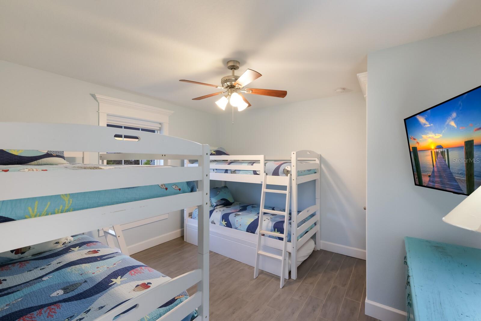 SHORE ACRES RESUBDIVIDED - Residential