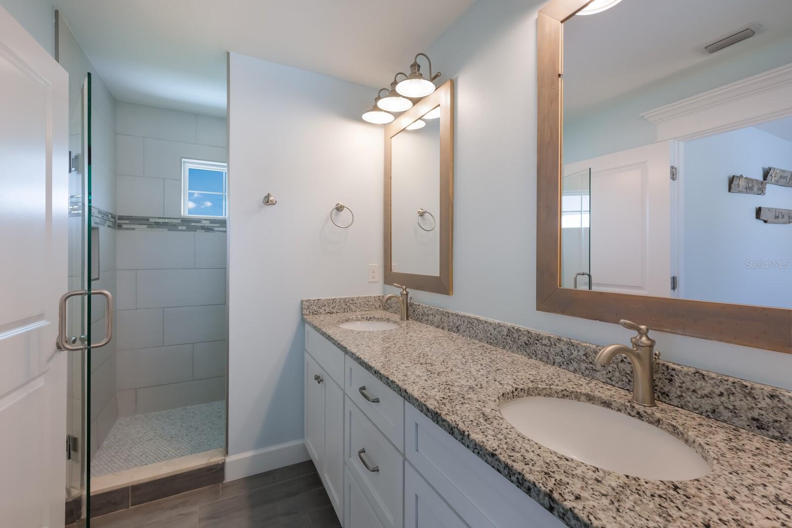 SHORE ACRES RESUBDIVIDED - Residential