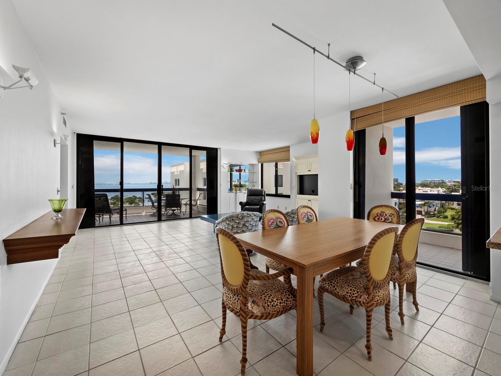 2020 HARBOURSIDE DRIVE 457