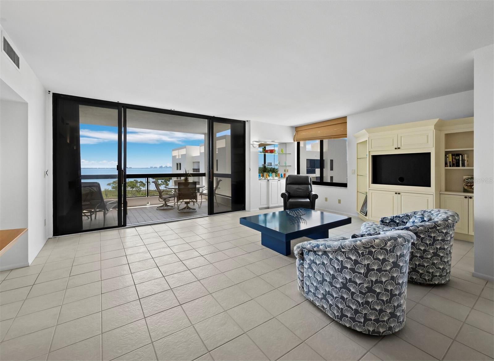 2020 HARBOURSIDE DRIVE 457
