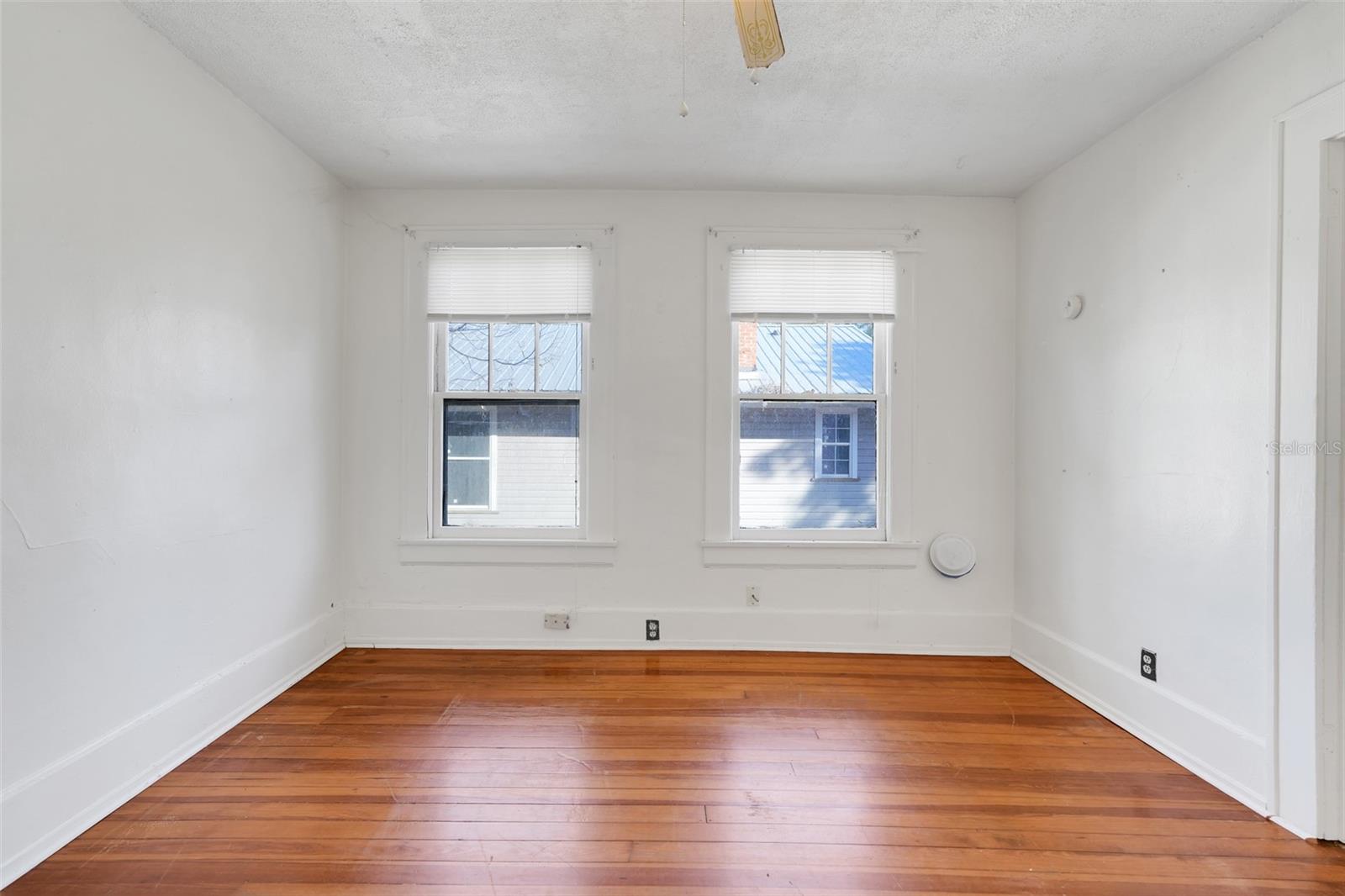 SMOCKS W 482 FT BLK 09 DELAND - Residential Income