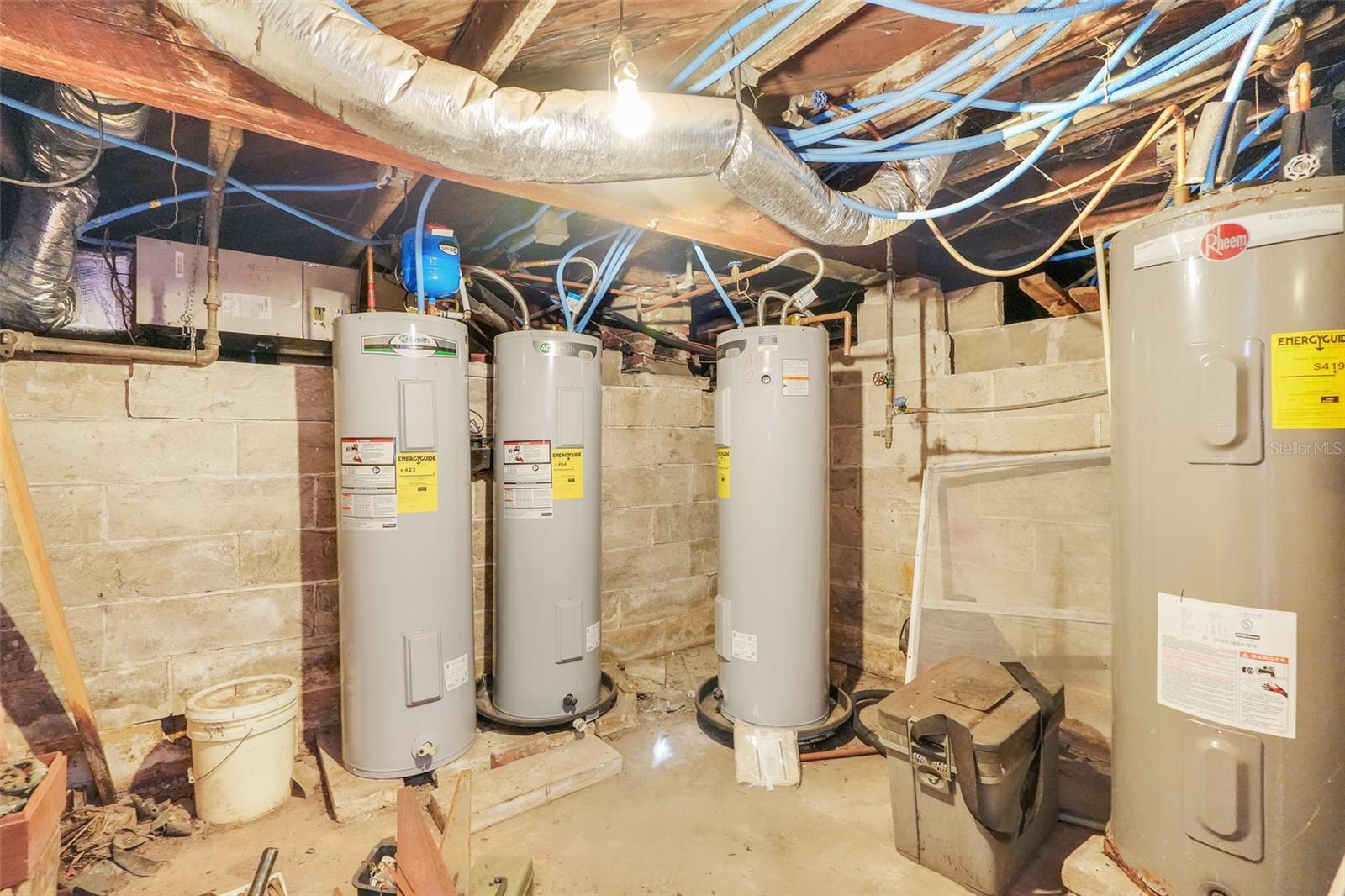 SMOCKS W 482 FT BLK 09 DELAND - Residential Income