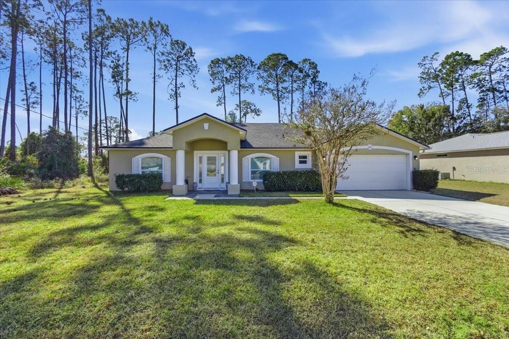 Photo of 64 Belvedere Lane, Palm Coast, FL 32137 (MLS # FC315878)