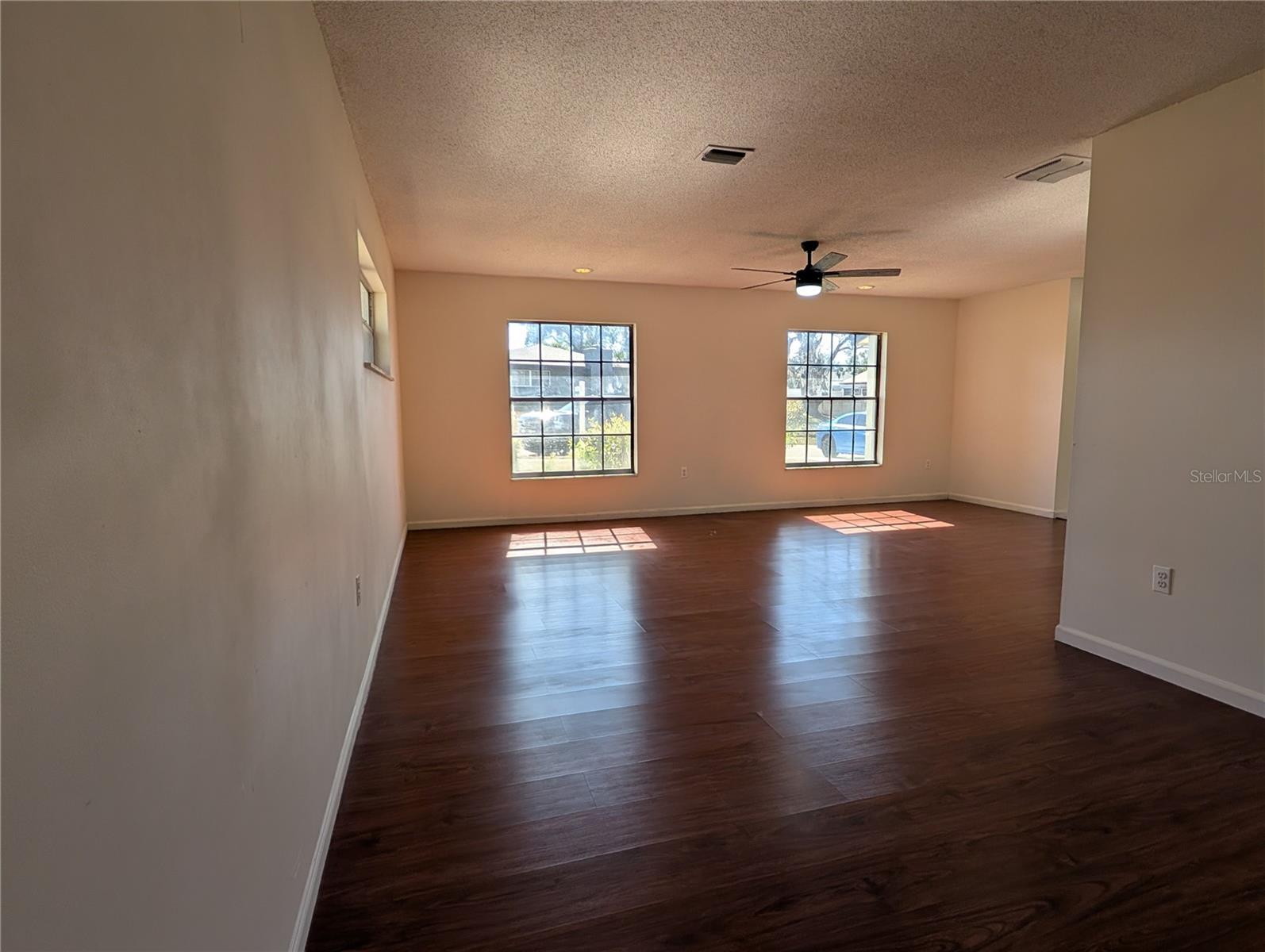 SPRING OAKS UNIT 4 - Residential