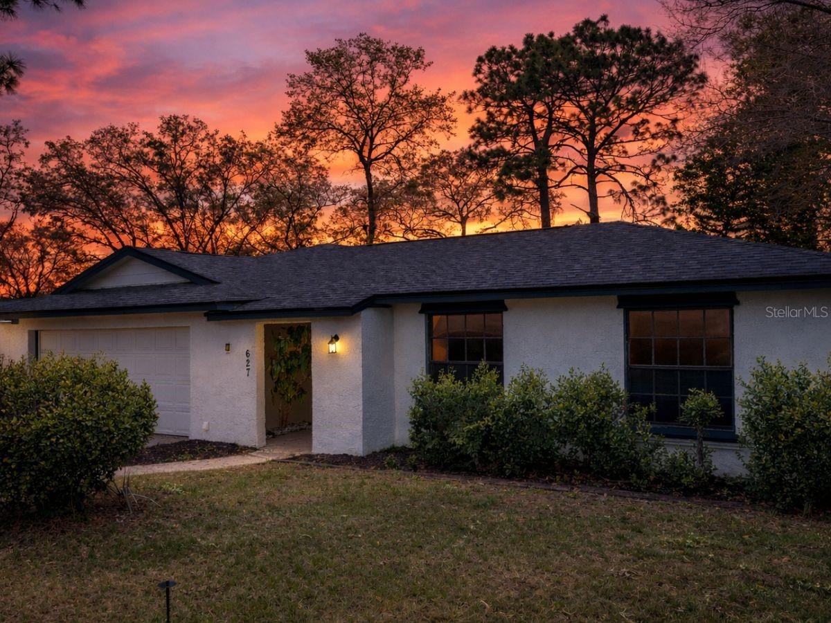 627 PRAIRIE LANE