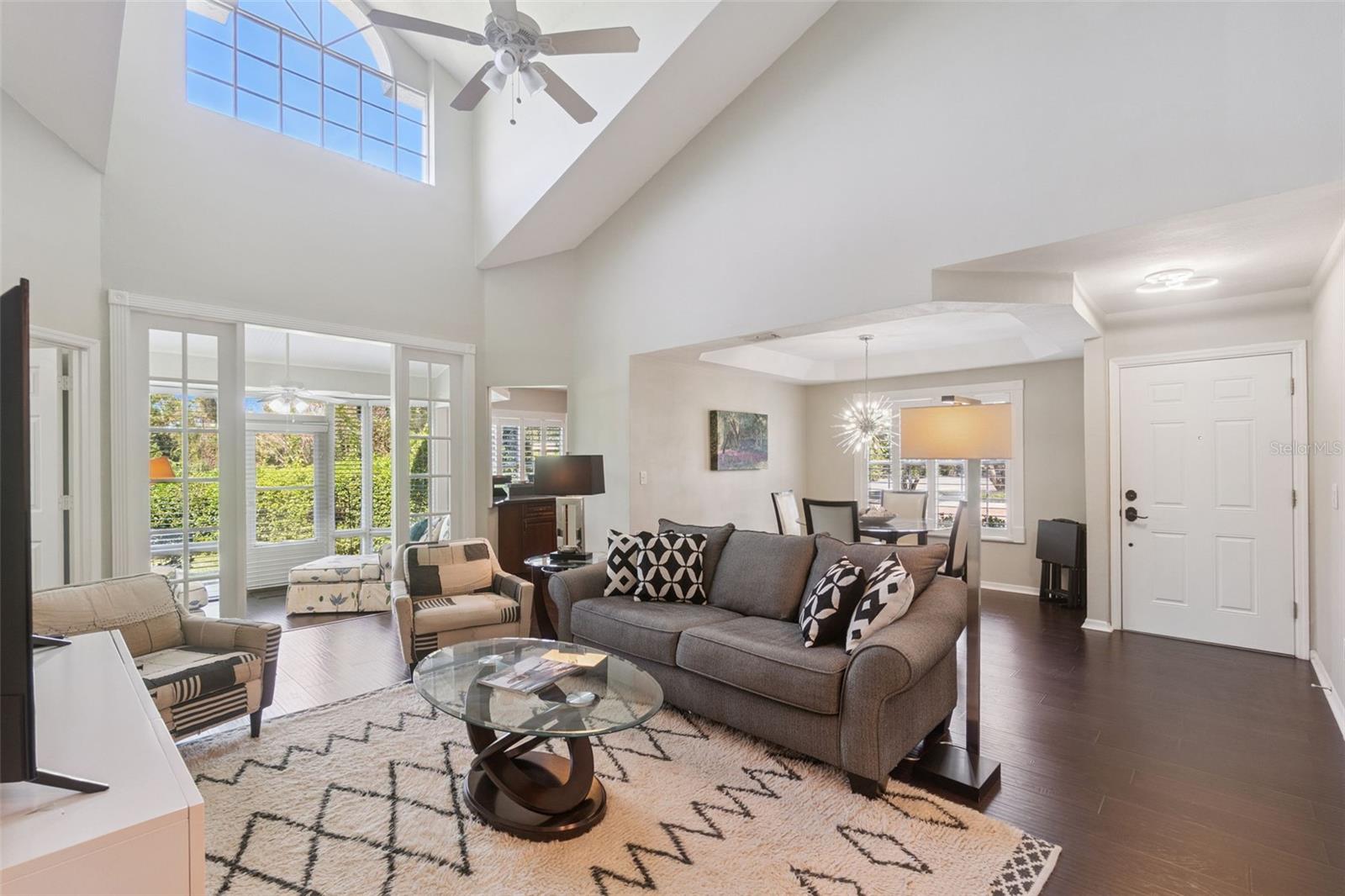 RACQUET CLUB VILLAS AT HEATHROW 1 - Residential