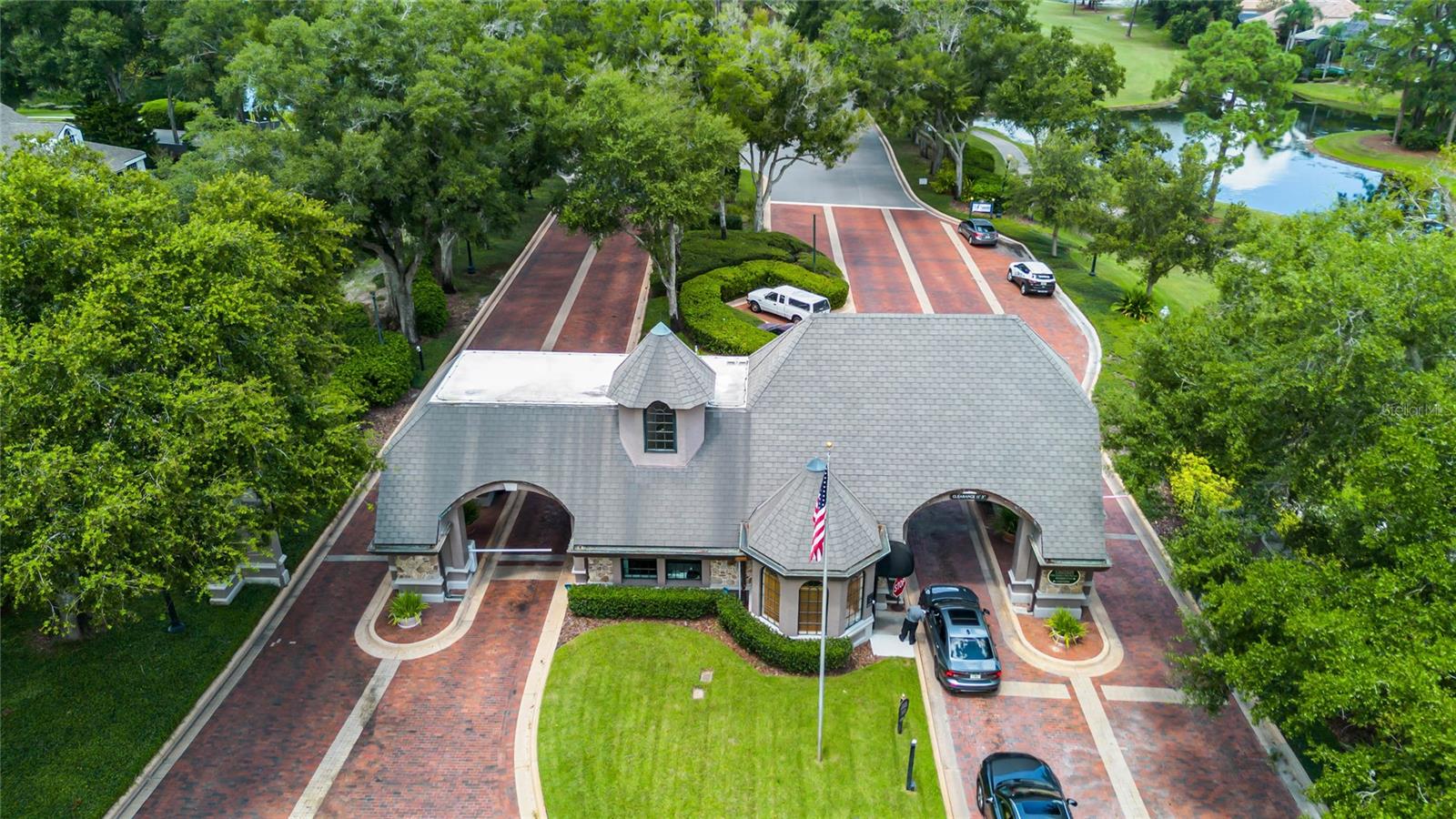 RACQUET CLUB VILLAS AT HEATHROW 1 - Residential