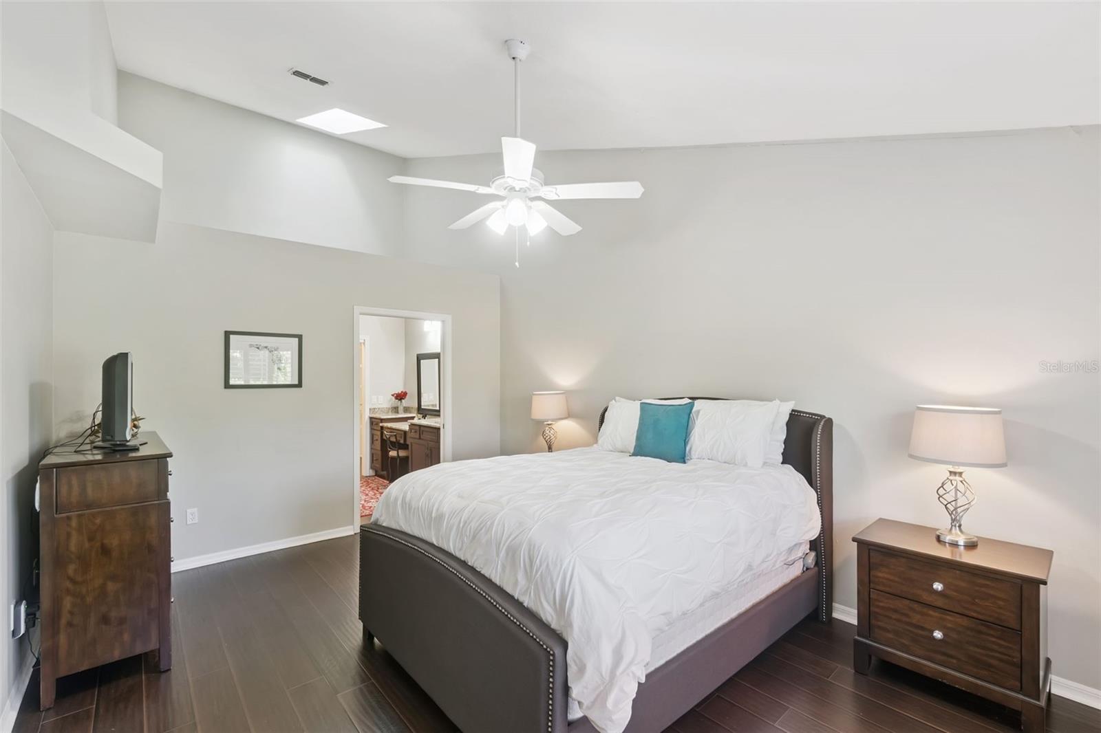 RACQUET CLUB VILLAS AT HEATHROW 1 - Residential