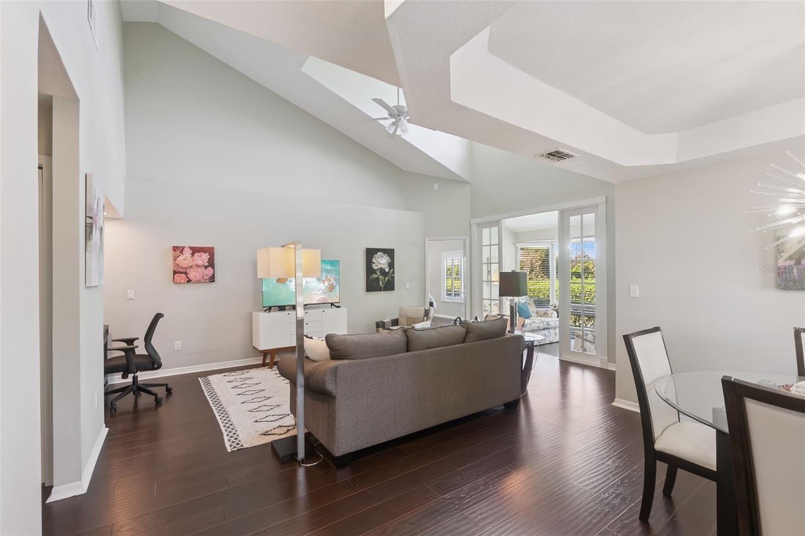 RACQUET CLUB VILLAS AT HEATHROW 1 - Residential