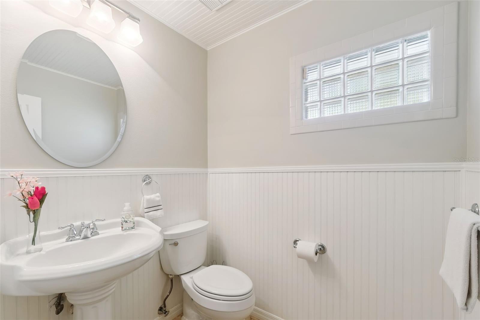 RACQUET CLUB VILLAS AT HEATHROW 1 - Residential