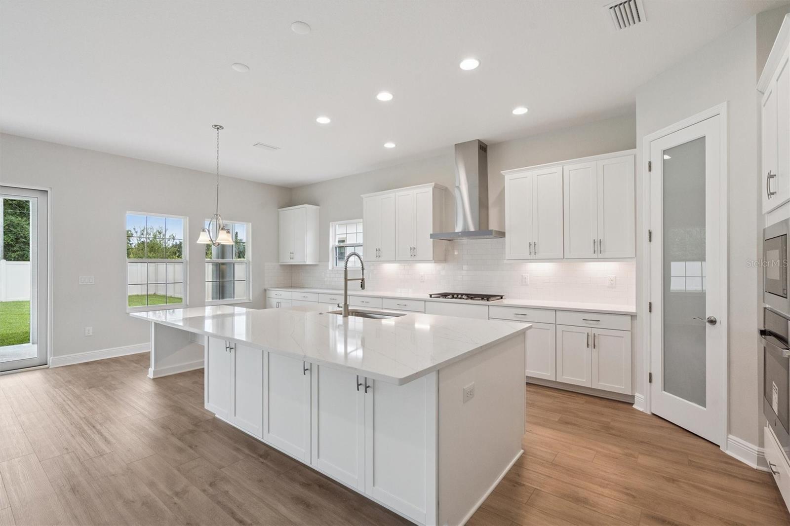 13106 HOMESTEAD LANE