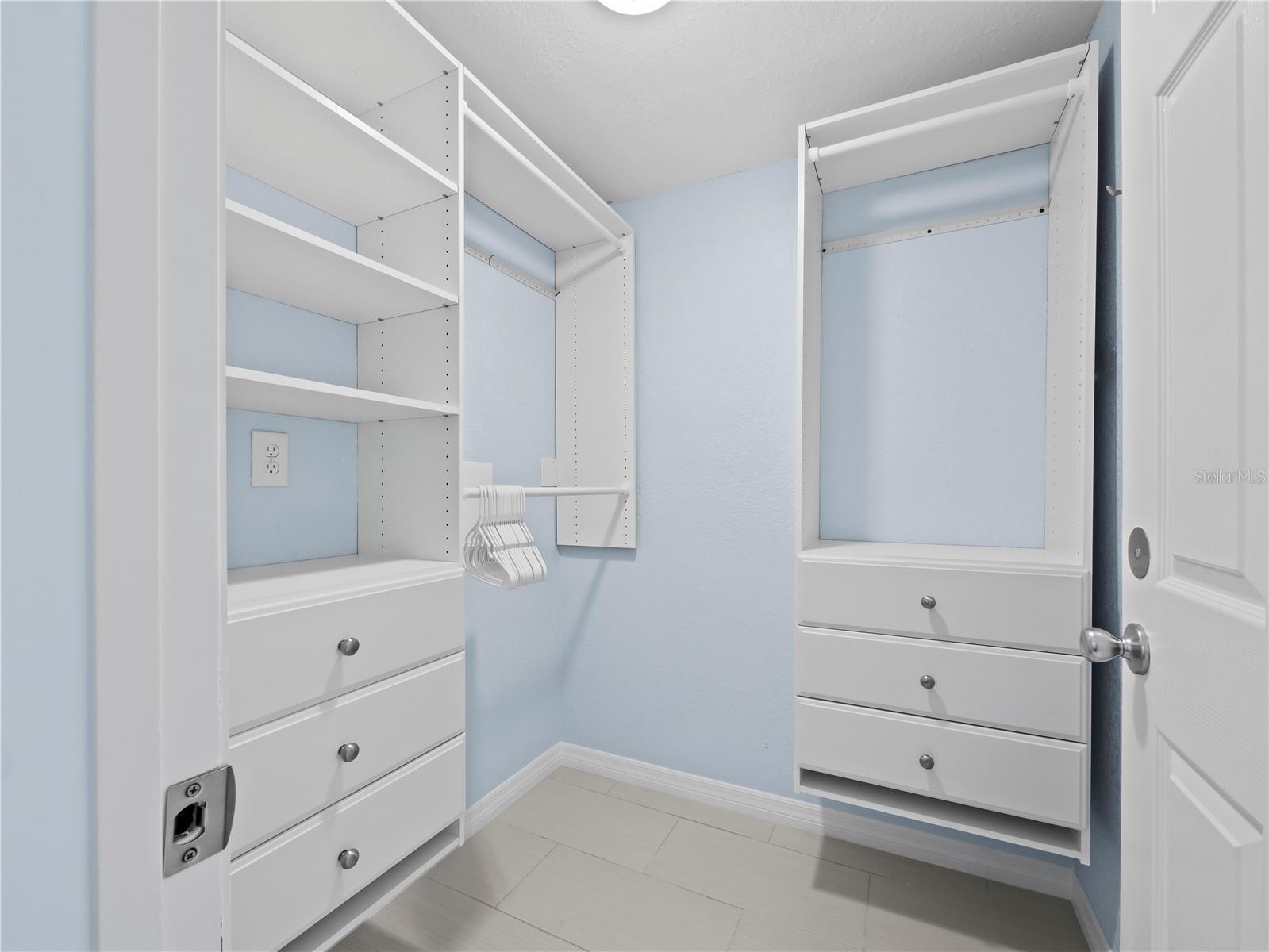 LONGBOAT KEY - Residential