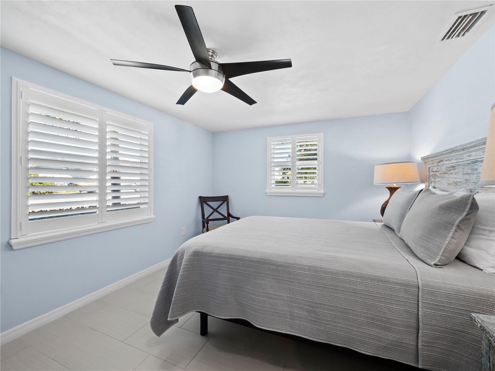 LONGBOAT KEY - Residential