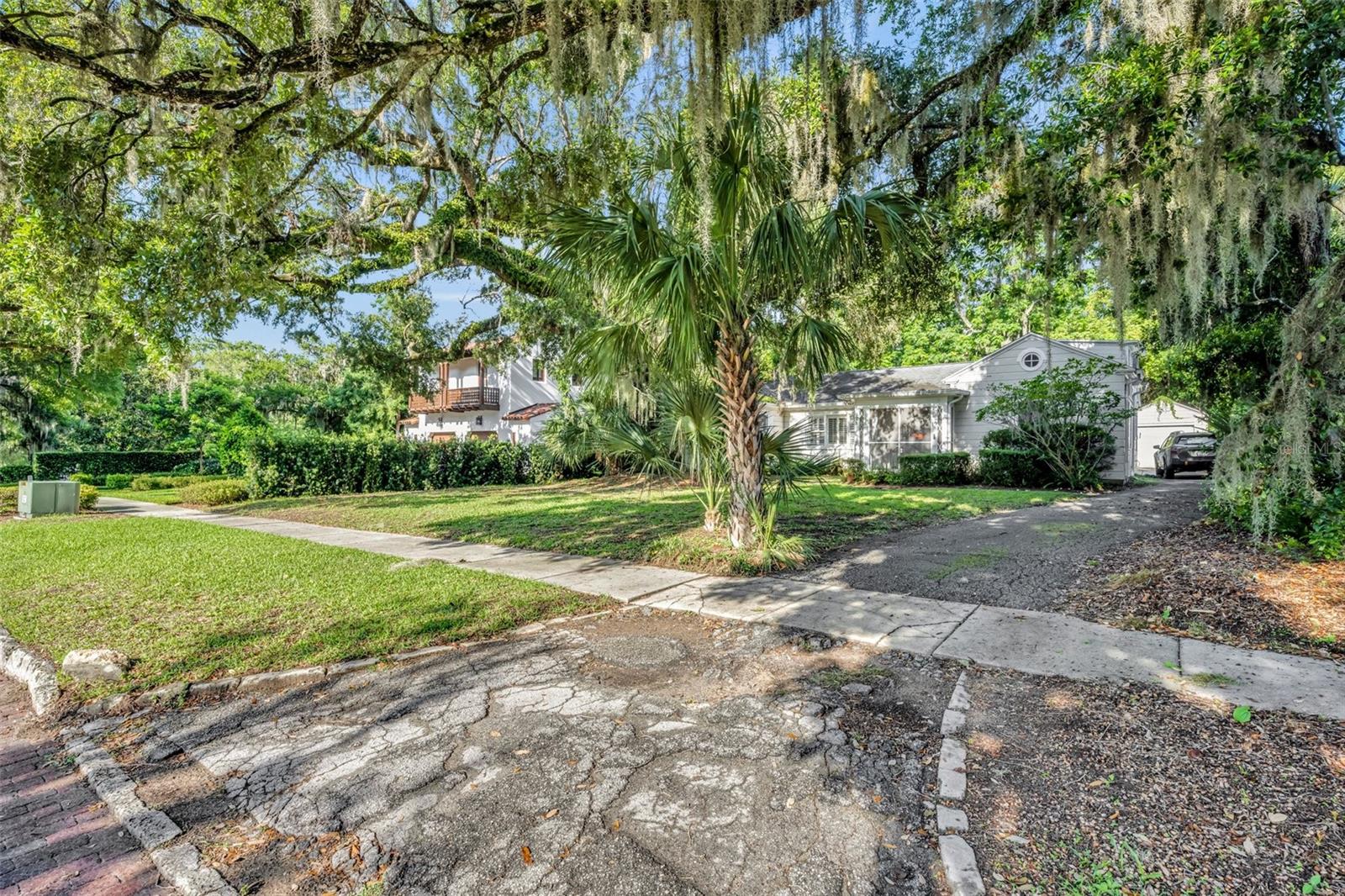 171 CORTLAND AVENUE