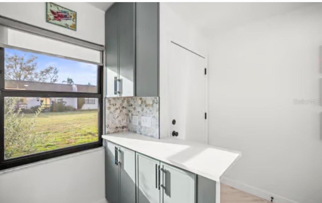 2981 FLINT DRIVE N 83C