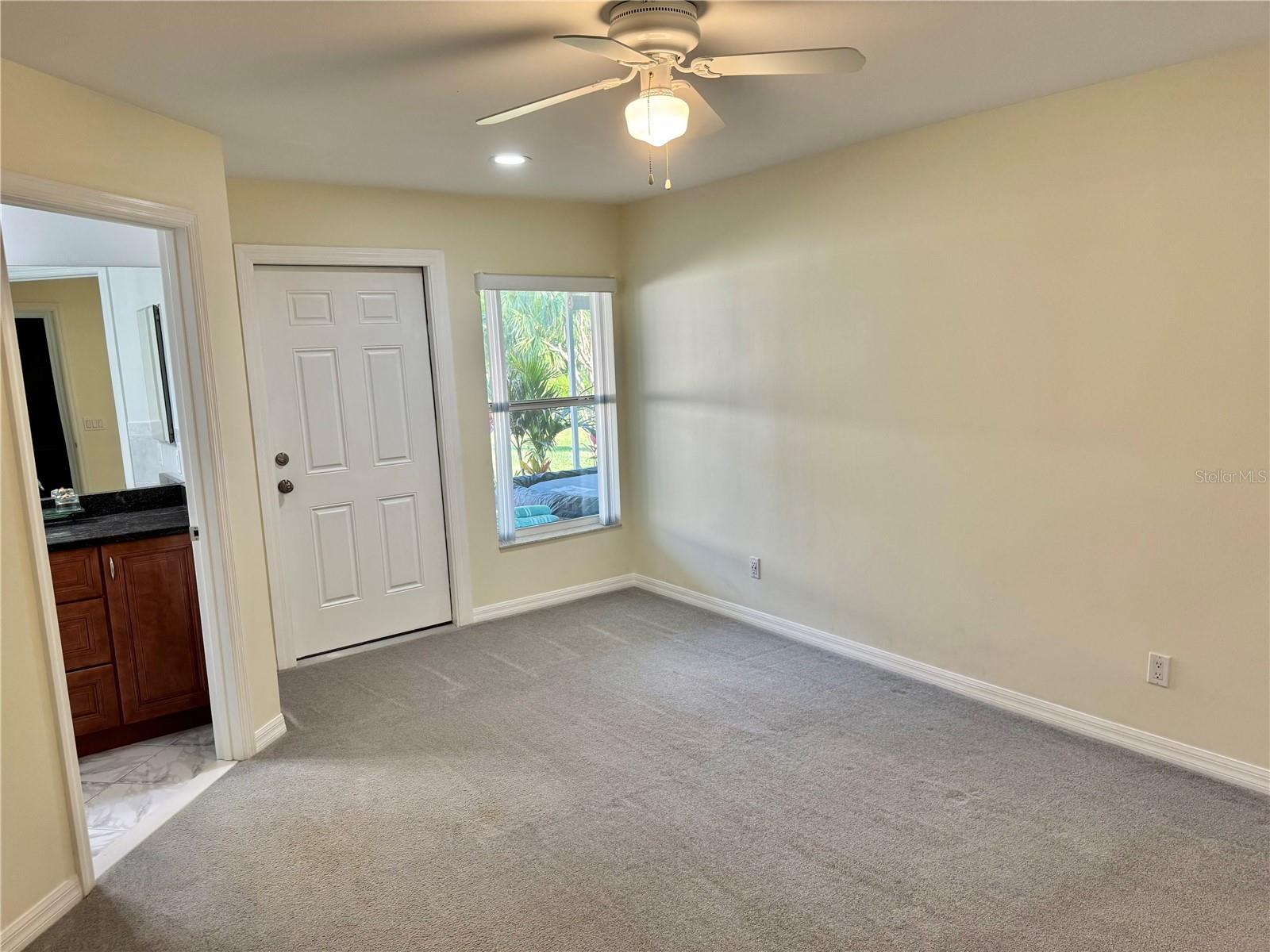 WESTERN SHORES - Residential