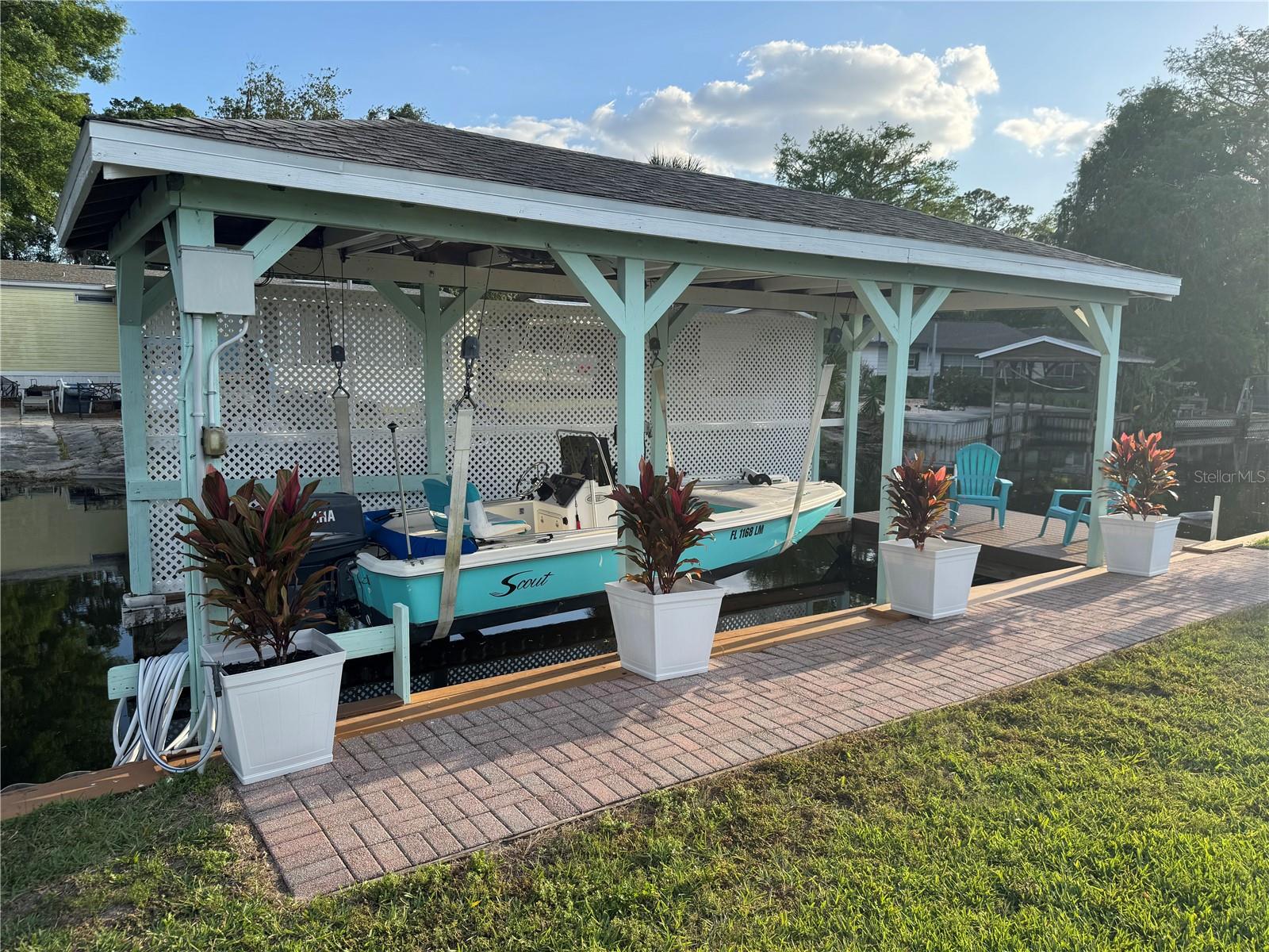 WESTERN SHORES - Residential