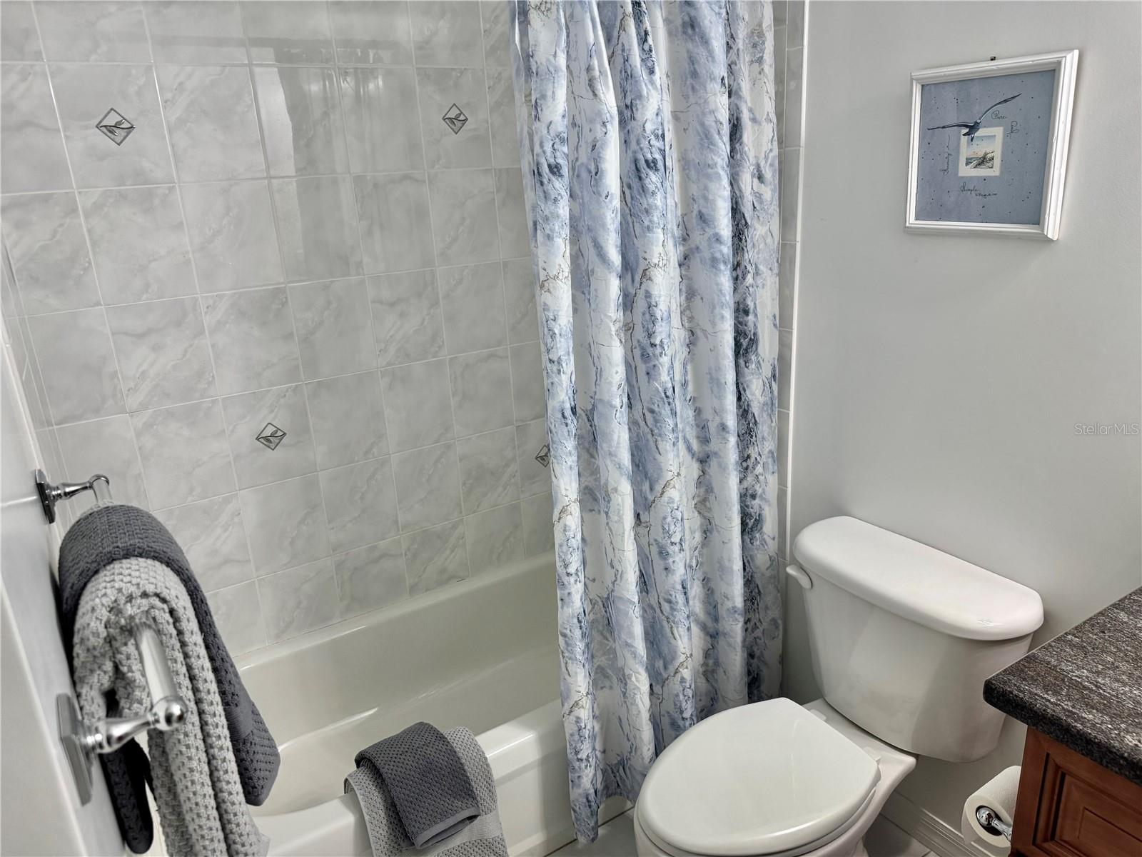 WESTERN SHORES - Residential