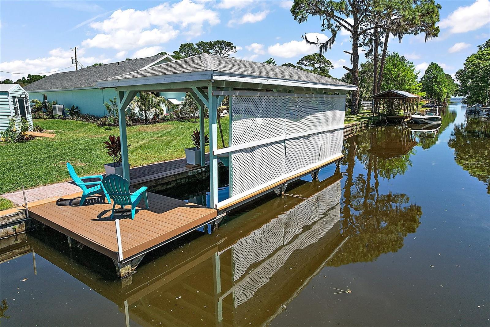 WESTERN SHORES - Residential