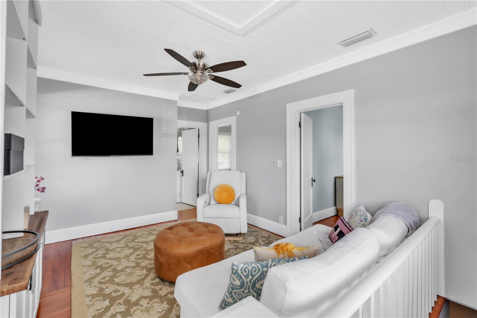 HYDE PARK - Residential