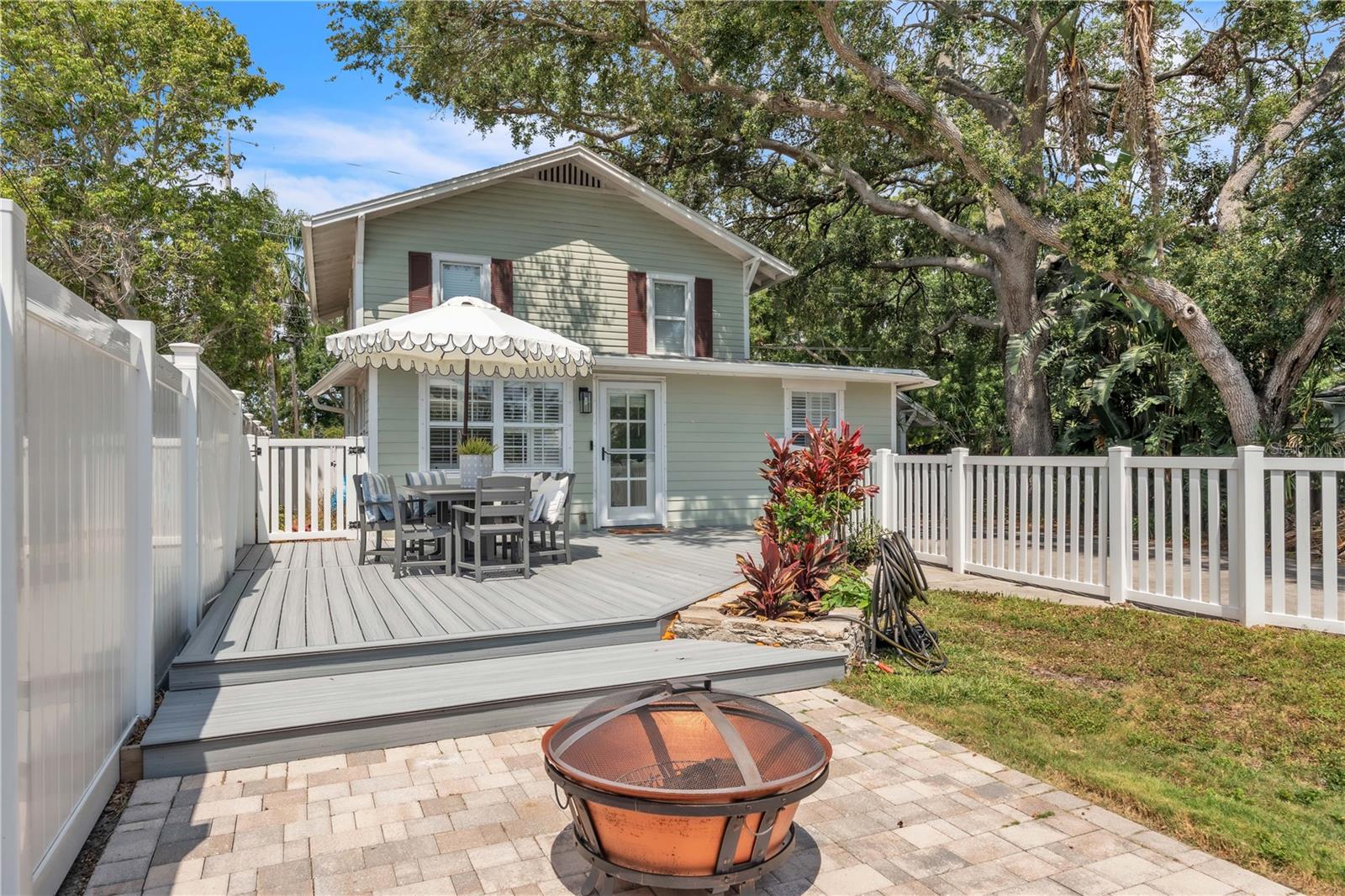 HYDE PARK - Residential