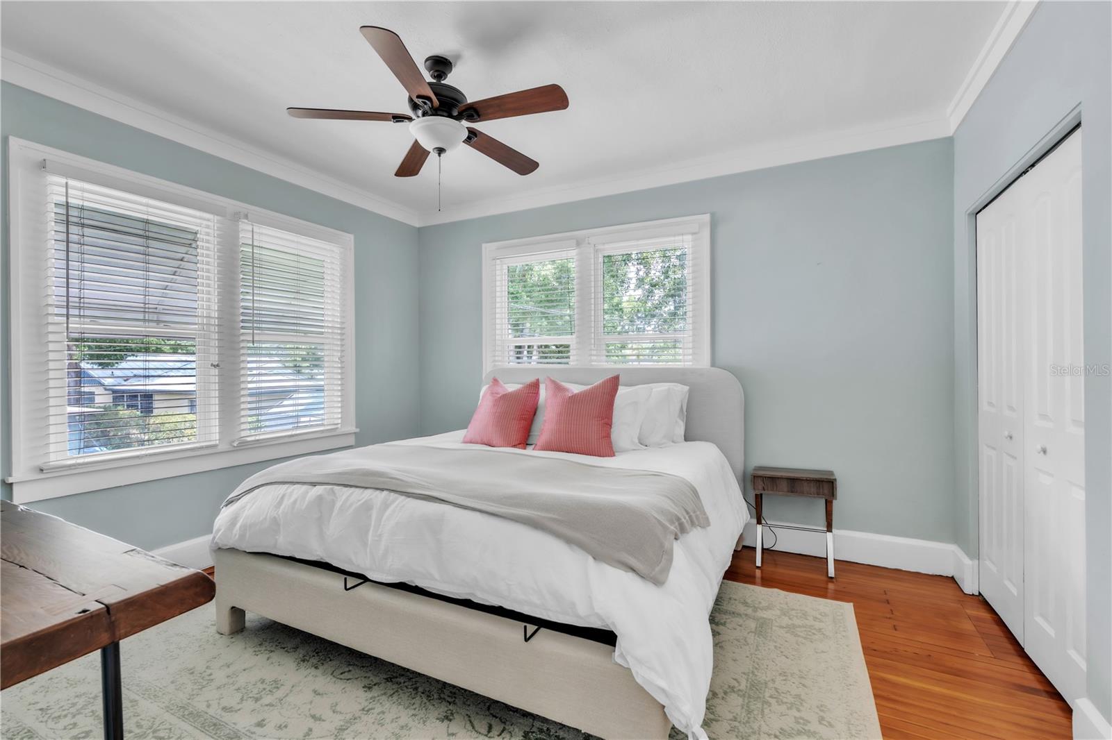 HYDE PARK - Residential