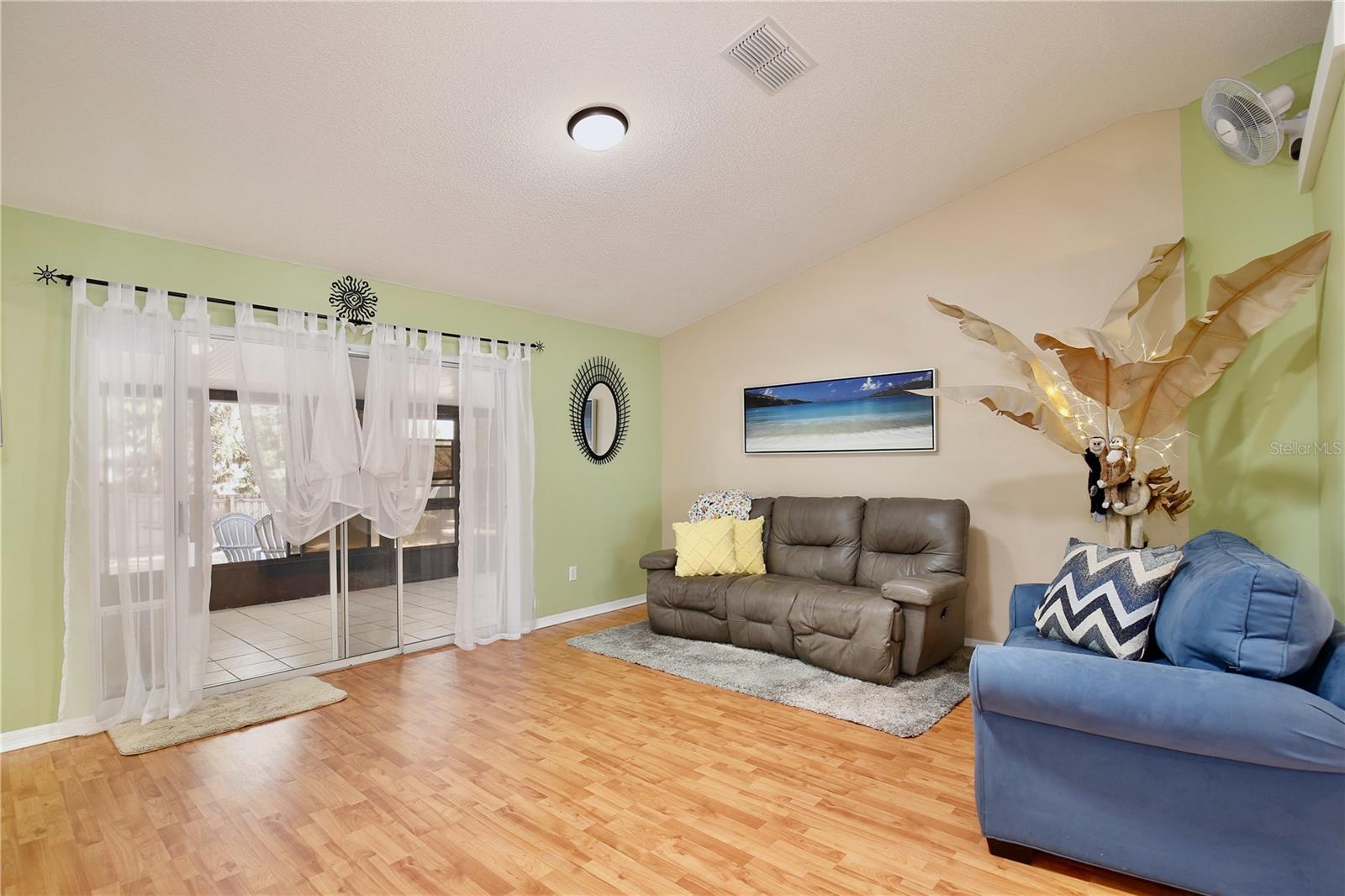 LAKE CRESCENT PINES EAST SUB - Residential